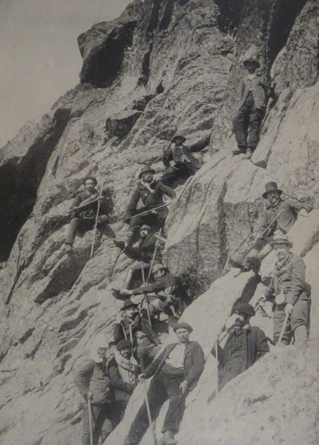 Première cheminée du Pic du Midi d'Ossau